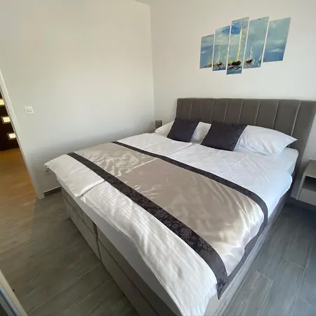 Tragurium Apartman *